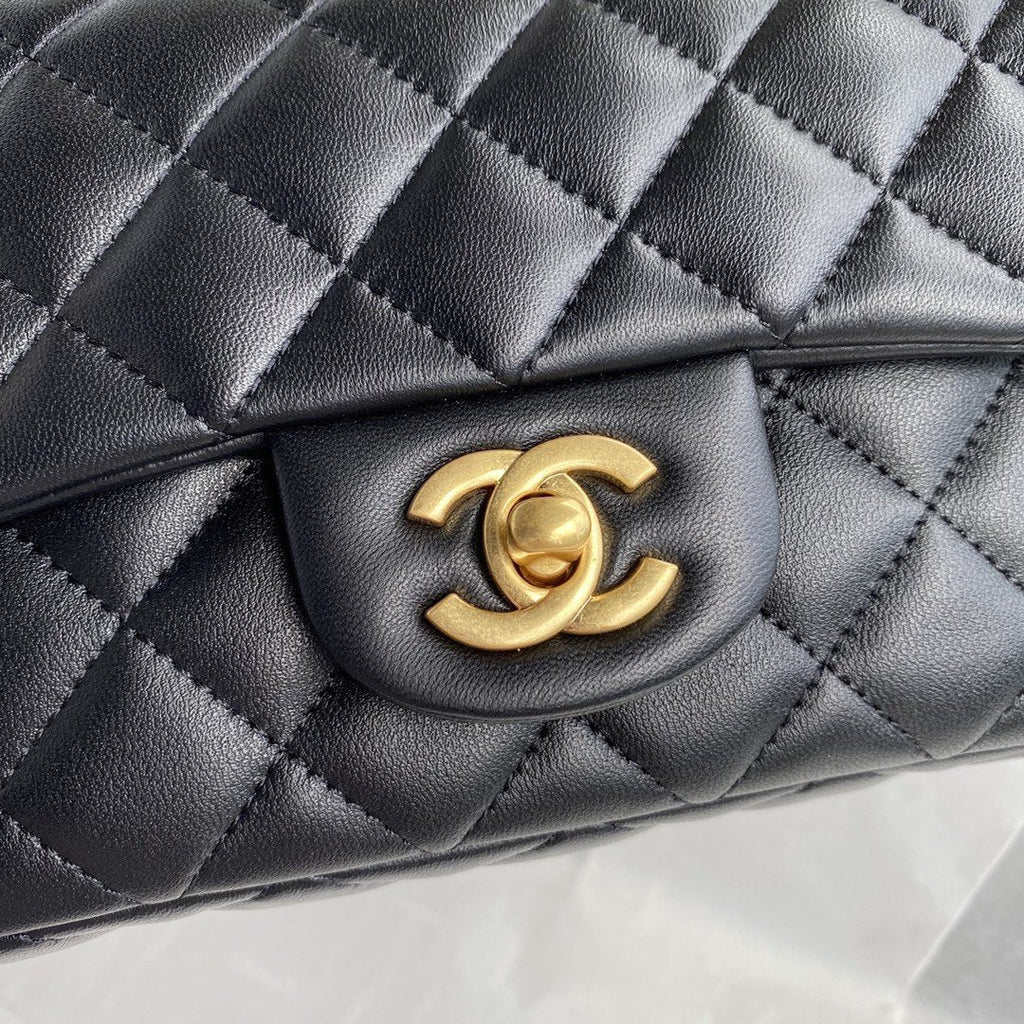 Chanel Pearl Crush Mini Flap Bag Black Quilted Calfskin Leather Chain Shoulder